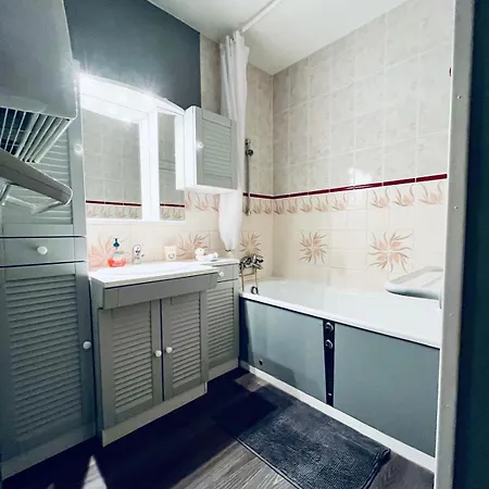 Au Pied Des Pistes - Parking Gratuit Apartment *